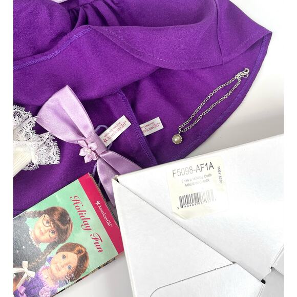 American Girl Emily Doll Holiday Outfit Purple Dress Necklace Bow Socks Card Box - Picture 6 of 9